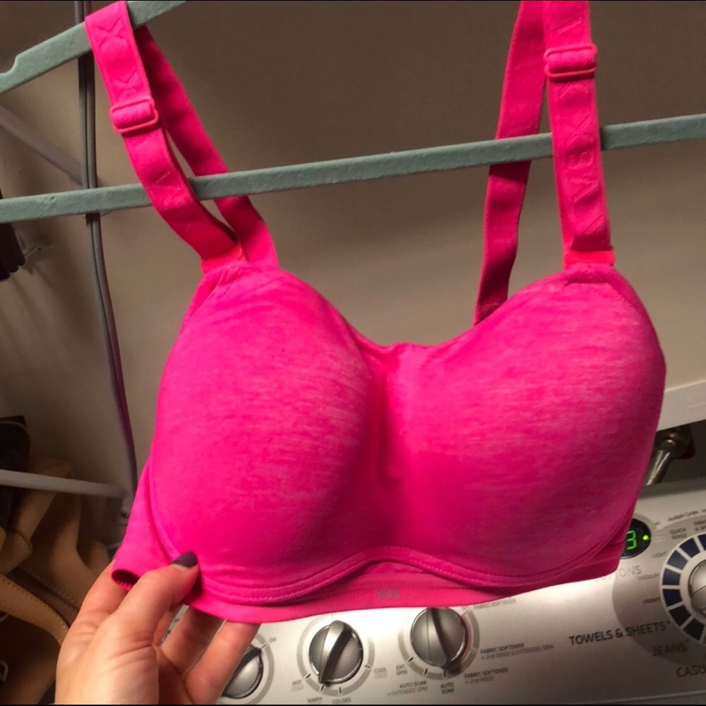 Victoria secret sports bra 34D